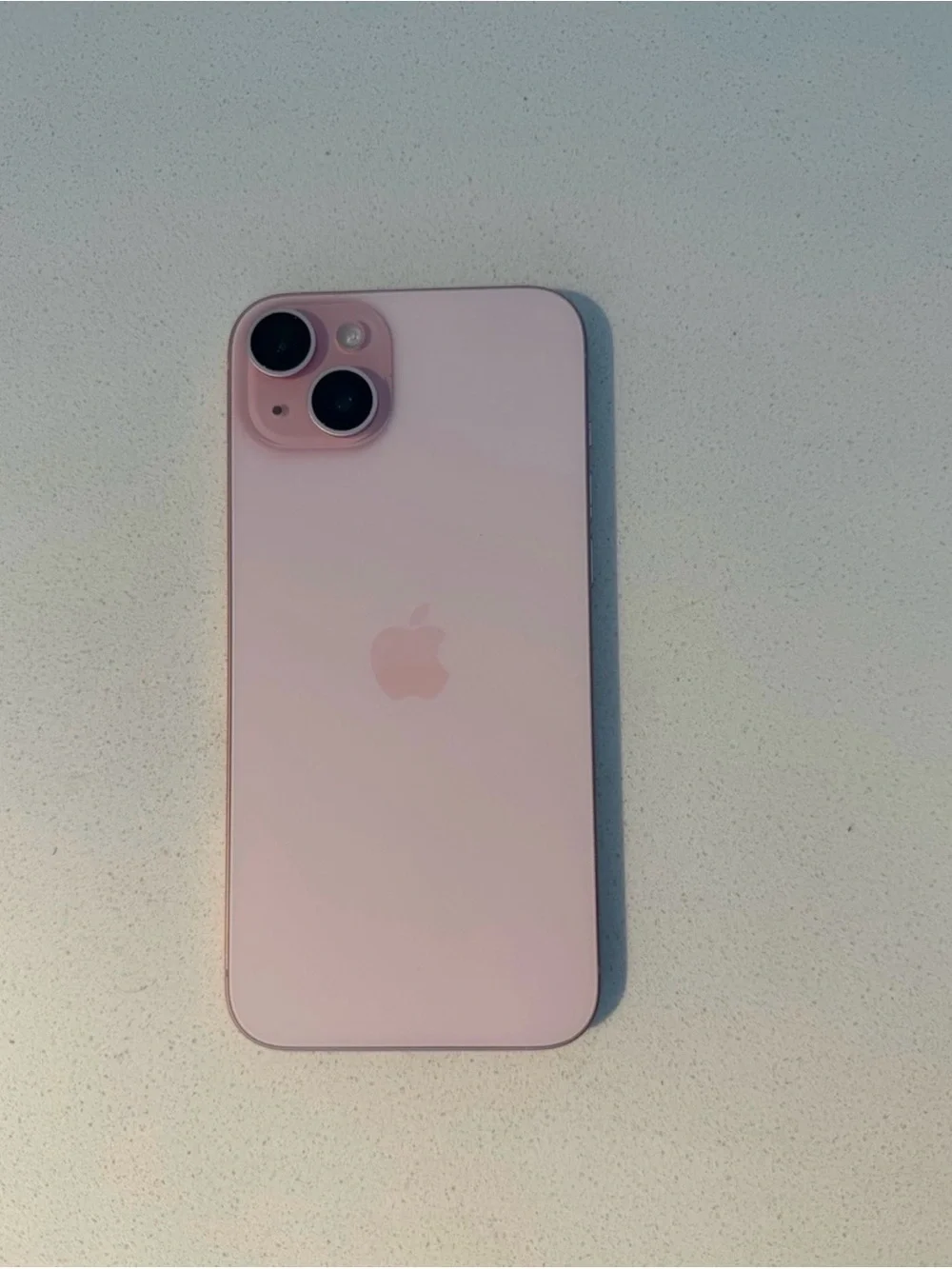 iPhone 15 plus pink
